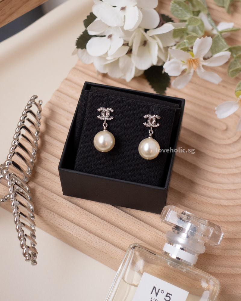 Chanel Classic CC Earrings with Pearl Silver Hardware  |