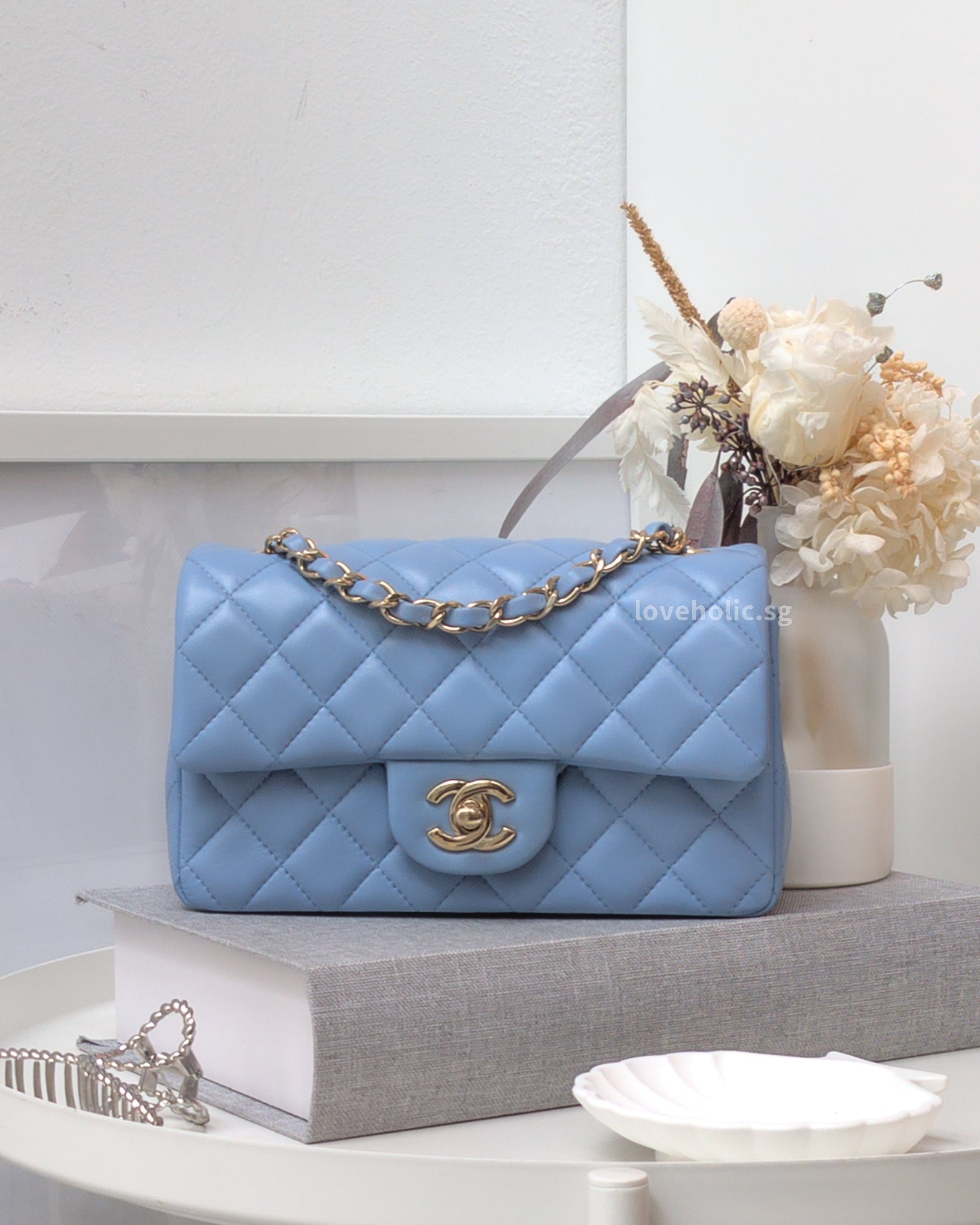 ❣️CHANEL♡海外限定シャンパンゴ―ルドミニポーチ❣️ Chanel - authentic luxury pieces curated by Loveholic – Page
