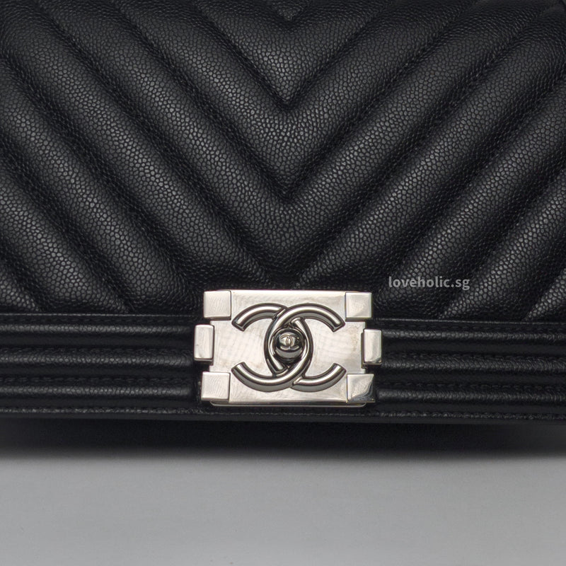 Chanel Boy Chervon Old Medium | Black Caviar Silver Hardware