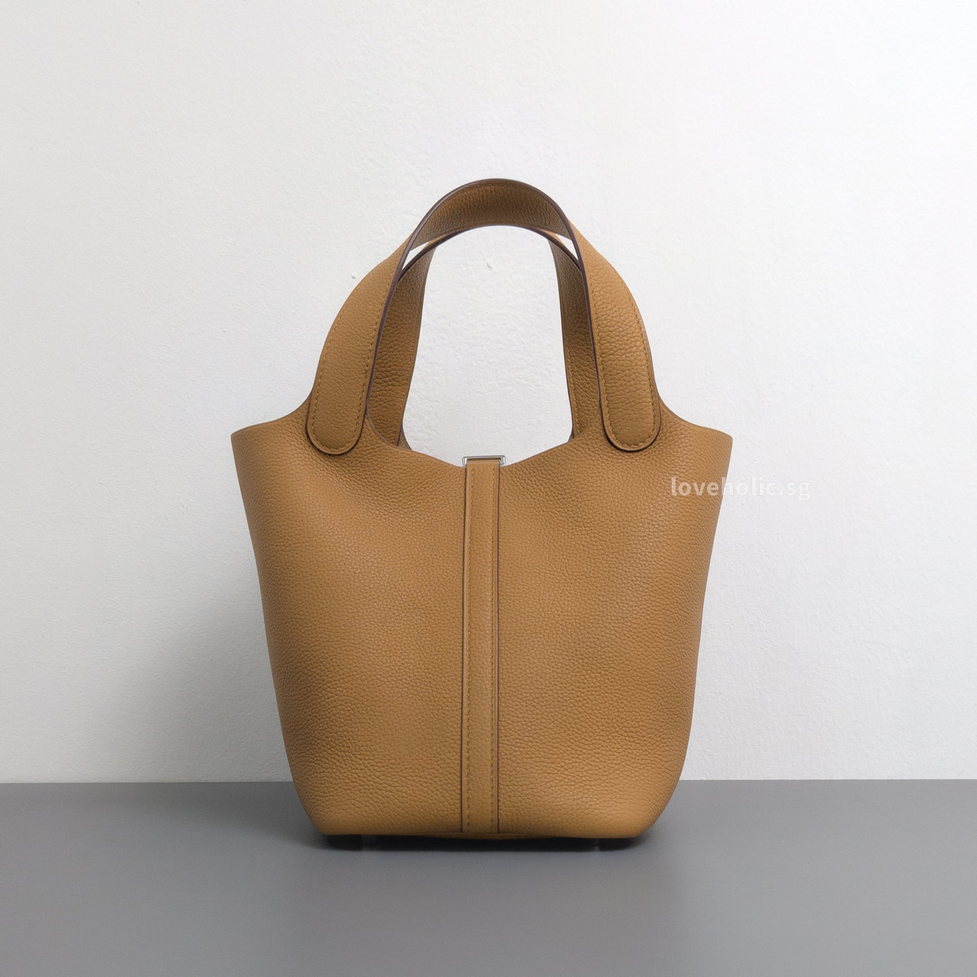Hermes Picotin Lock 18 Sesame Taurillon Clemence Palladium Hardware-back