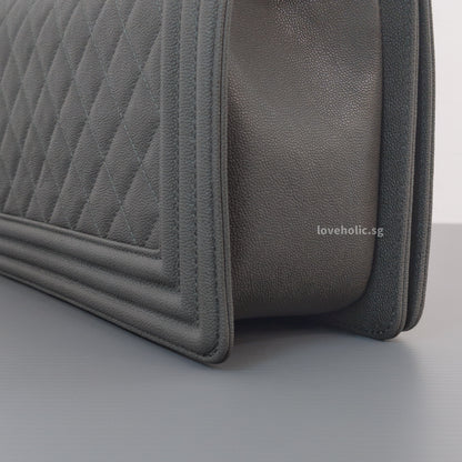 Boy Old Medium | 20S Grey Caviar Silver Hardware