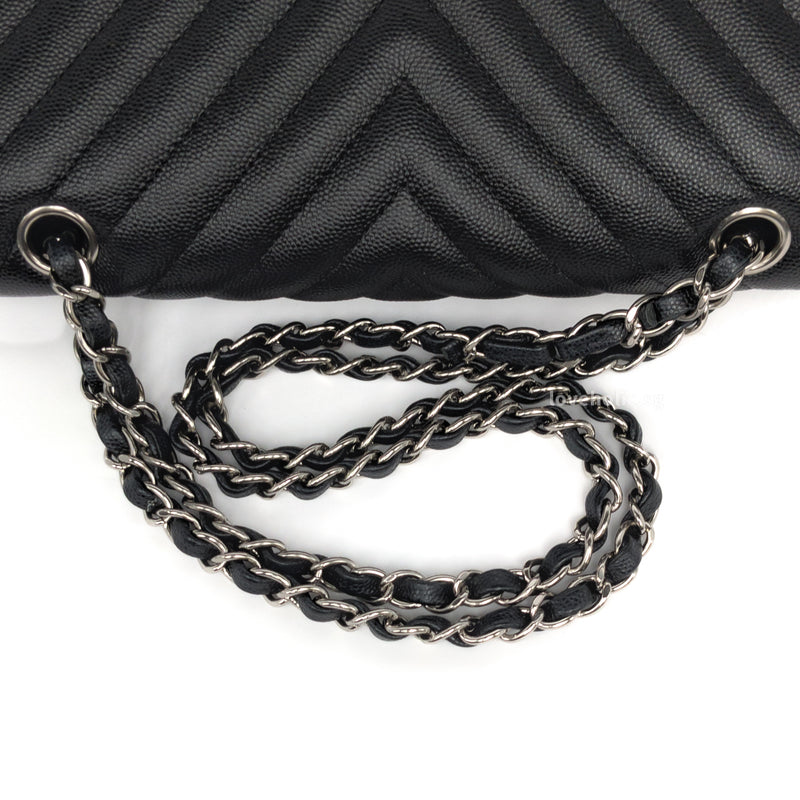 Chanel Classic Flap Chevron Medium | Black Caviar Silver Hardware