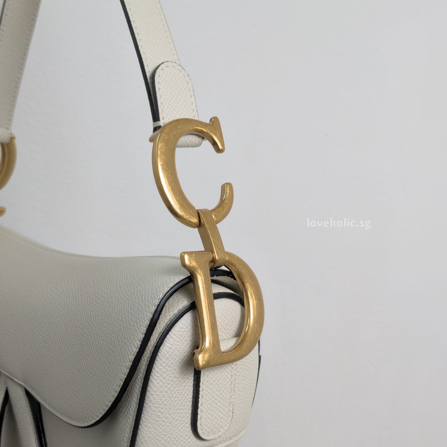 Saddle Small | Latte Calfskin Brushed Gold Hardware