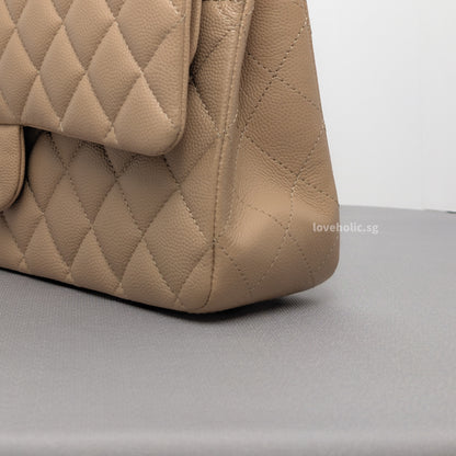 Classic Flap Medium | 19B Dark Beige Caviar Light Gold Hardware