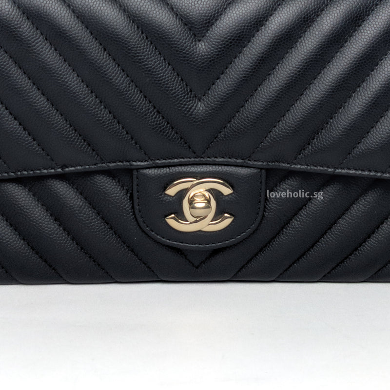 Chanel Classic Flap Chevron Medium | Black Caviar Light Gold Hardware