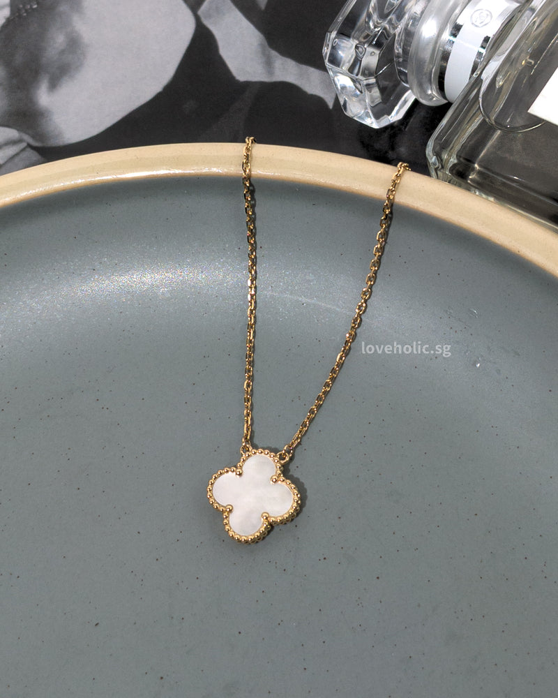 Van Cleef & Arpels VCA Vintage Alhambra Necklace Mother Of Pearl | 18k Yellow Gold  