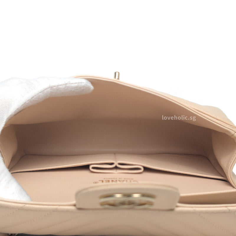 Chanel Classic Flap Chervon Small | 21S Light Beige Caviar Gold Hardware