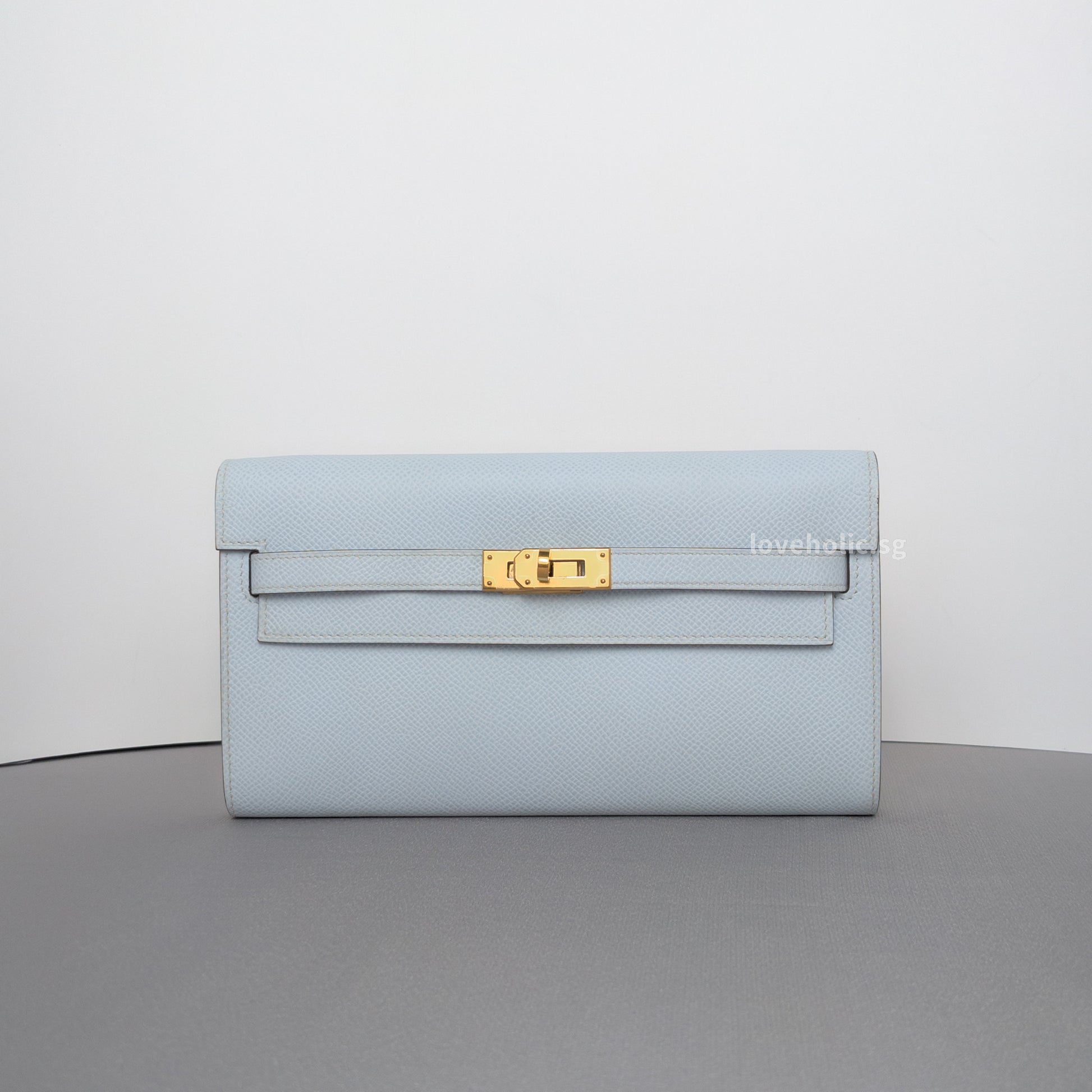 Hermes Kelly To Go Bleu Brume Epsom Gold Hardware-whitebackground