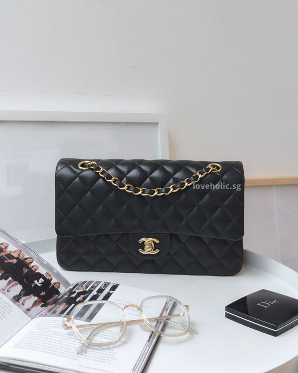 Chanel Classic Flap Medium | Black Lambskin Gold Hardware-main