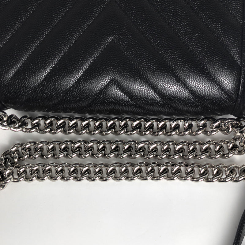 Chanel Boy Chervon Old Medium | Black Caviar Silver Hardware