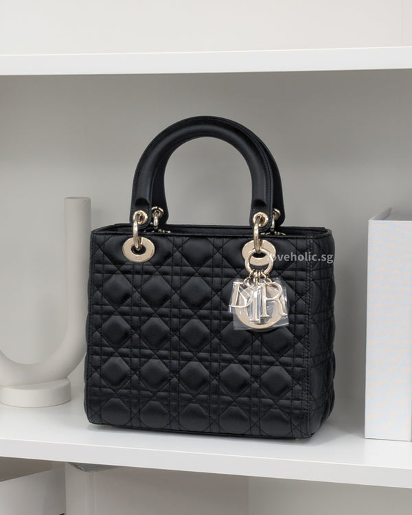 Dior Lady Dior Medium | Black Lambskin Gold Hardware-main