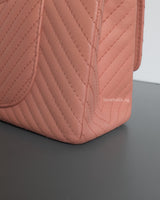 Chanel Reissue 2.55 226 Medium | Sakura Pink Calfskin Brushed Gold Hardware-details
