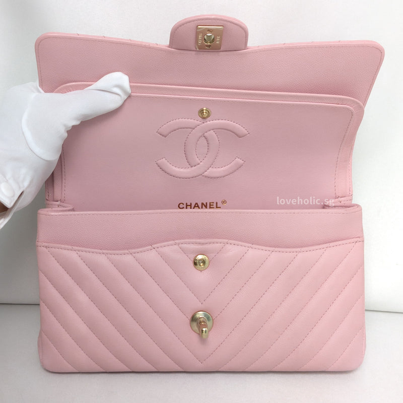 Chanel Classic Flap Chervon Medium | 21S Light Pink Caviar Light Gold Hardware