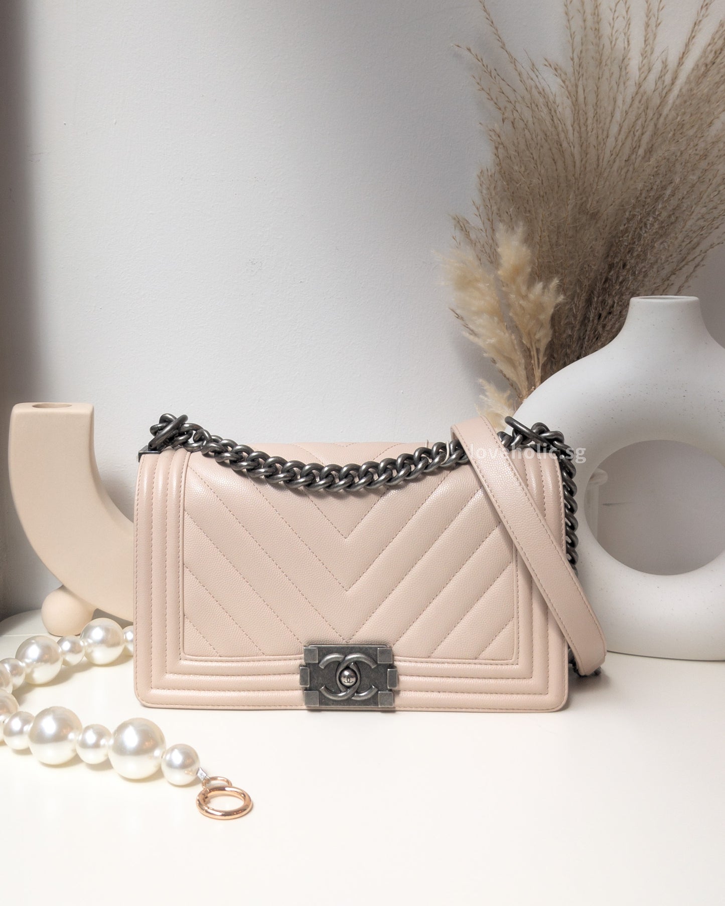 Boy Chevron Old Medium | Ivory Beige Caviar Ruthenium Hardware