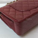 Chanel Classic Flap Medium | 19B Burgundy Caviar Gold Hardware