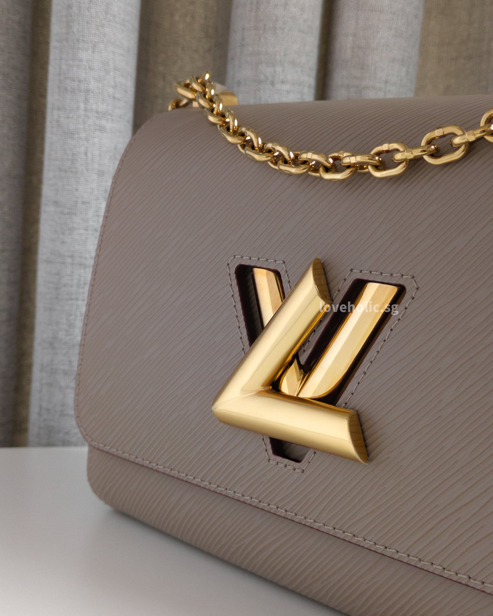 Twist MM | Grey Leather Gold Hardware – loveholic