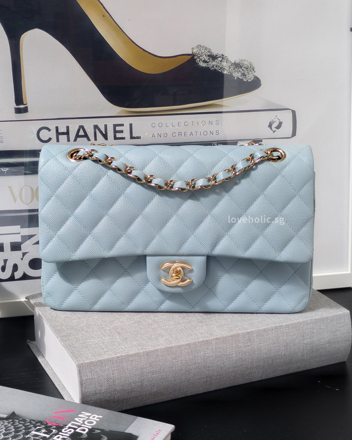 Classic Flap Medium | 22P Light Blue Caviar Gold Hardware