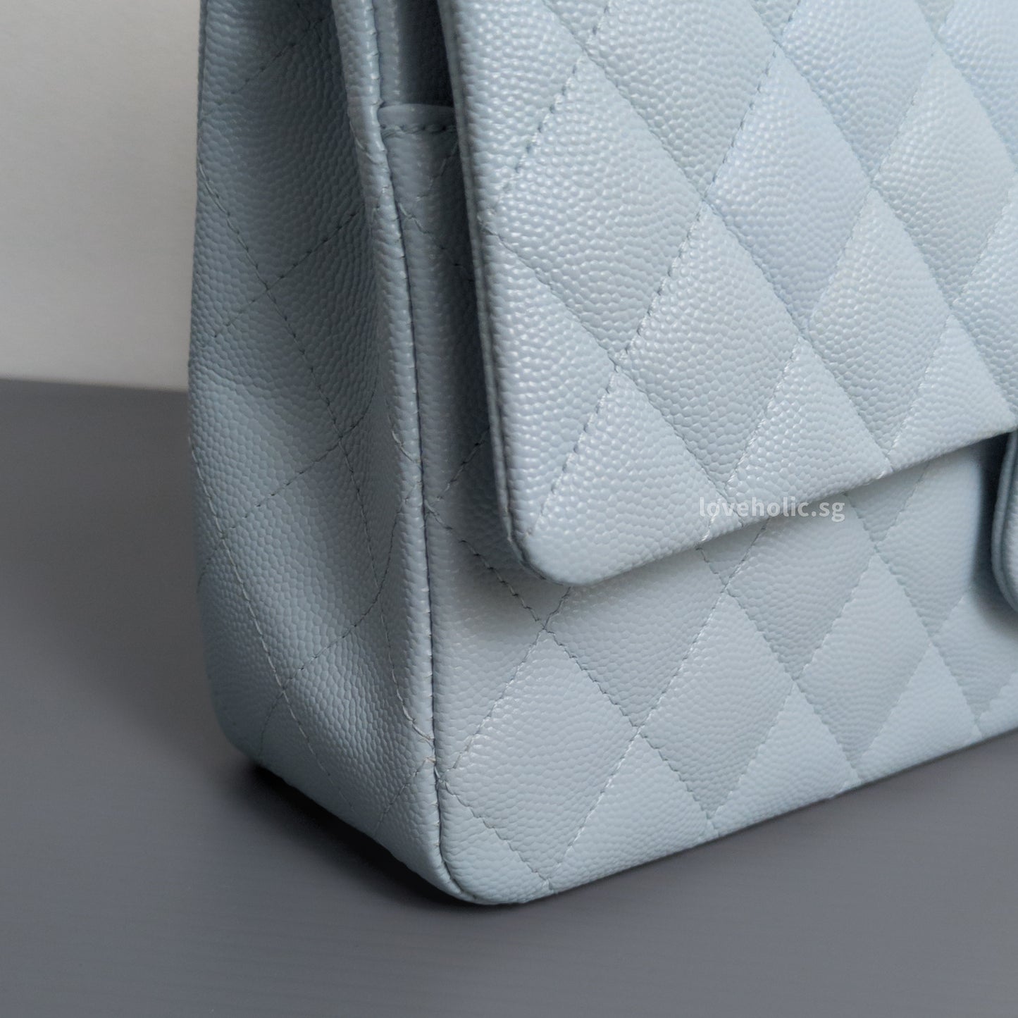 Classic Flap Medium | 22P Light Blue Caviar Gold Hardware