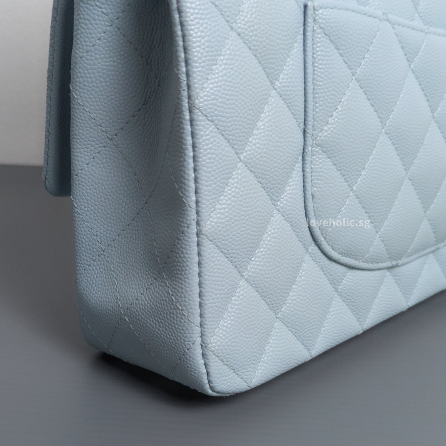 Classic Flap Medium | 22P Light Blue Caviar Gold Hardware