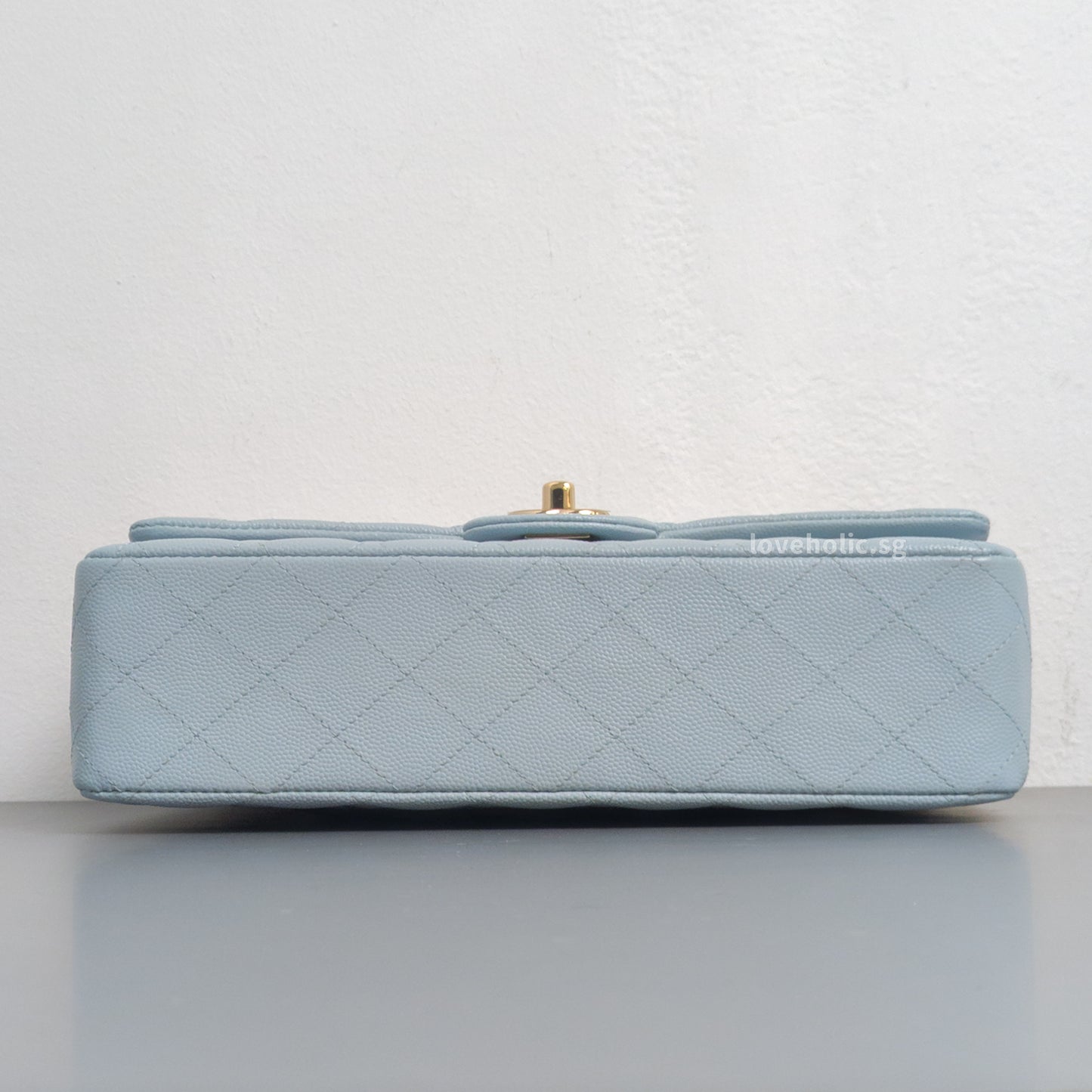 Classic Flap Medium | 22P Light Blue Caviar Gold Hardware