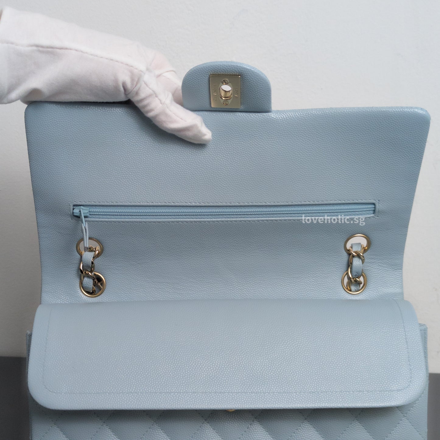 Classic Flap Medium | 22P Light Blue Caviar Gold Hardware