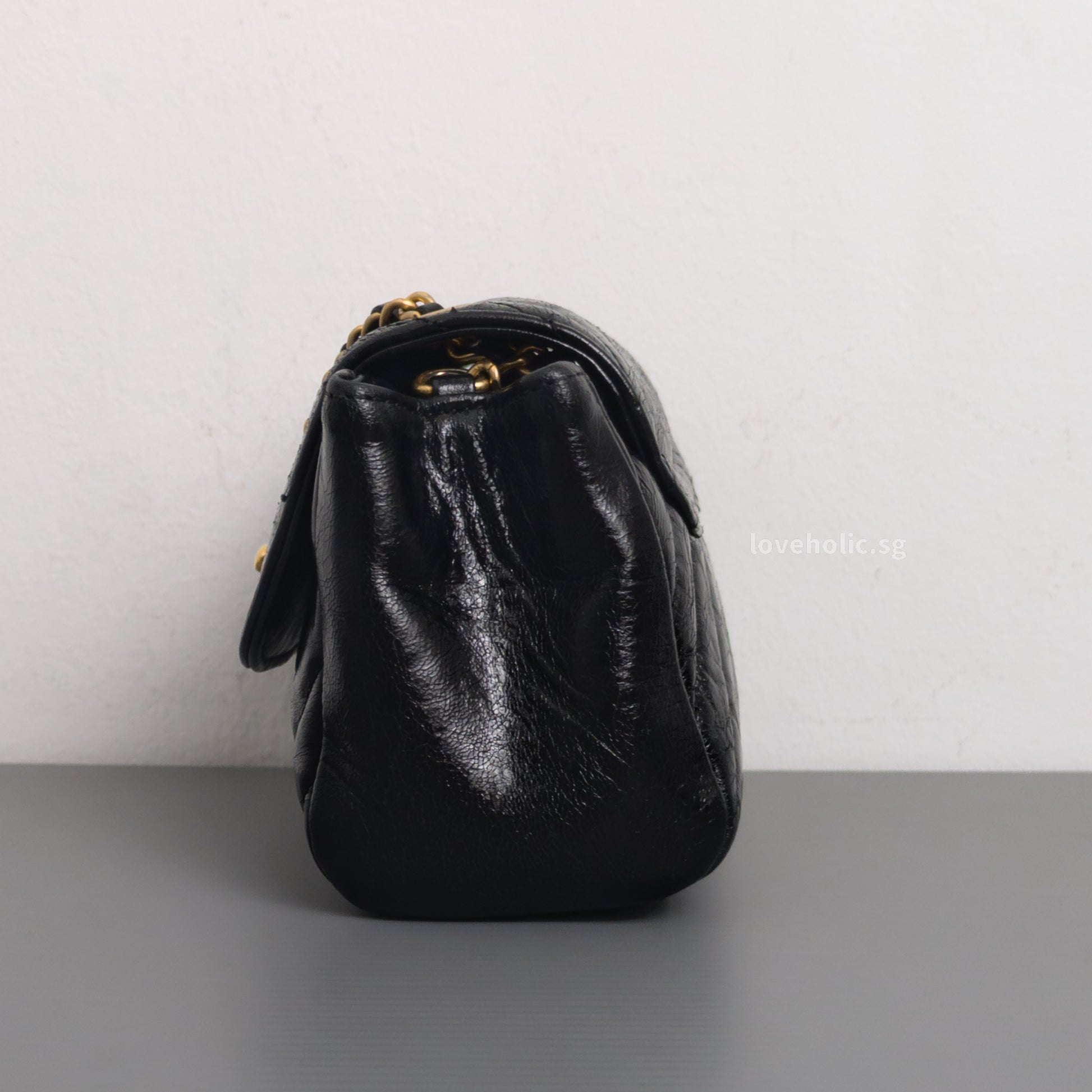 Chanel Hobo Chevron Crossbody Small | Black Aged Calfskin Brushed Gold Hardware-details