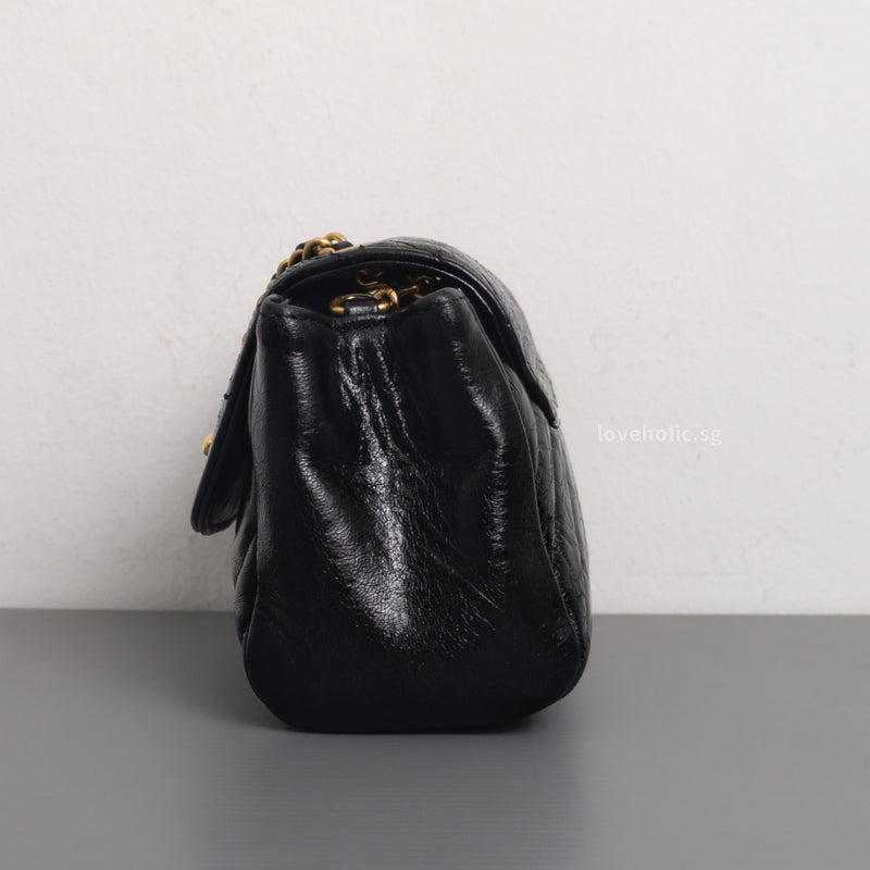 Chanel Hobo Chevron Crossbody Small | Black Aged Calfskin Brushed Gold Hardware-details