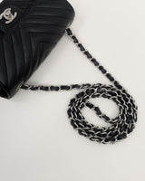 Classic Flap Chevron Mini Rectangle | 17S Black Caviar Silver Hardware
