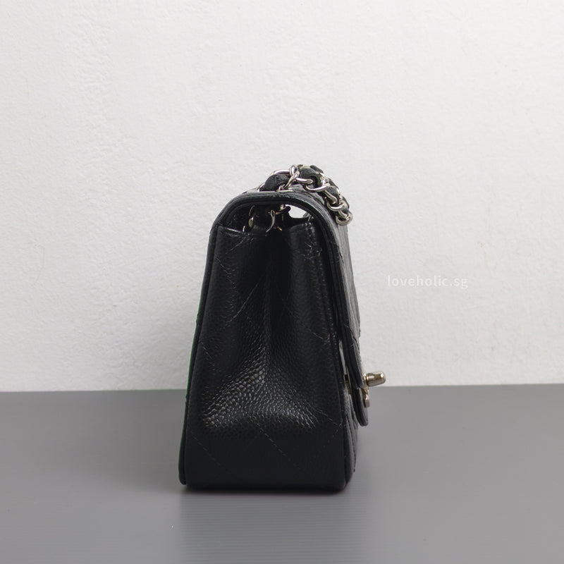 Chanel Vintage Classic Flap Mini Square | Black Caviar Silver Hardware-details
