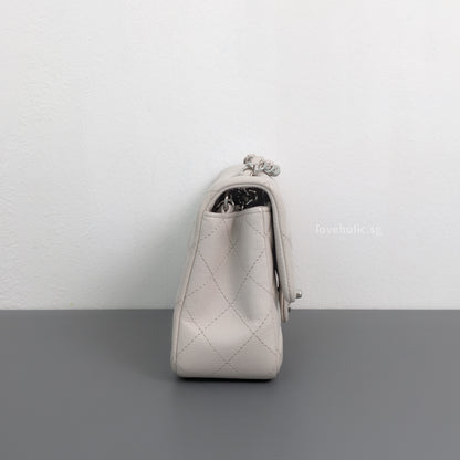 Classic Flap Mini Rectangle | 18B Ivory White Caviar Silver Hardware