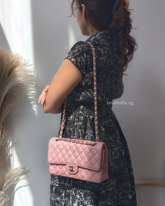 Chanel Classic Flap Medium | 19S Iridescent Sakura Pink Caviar Gold Hardware-model