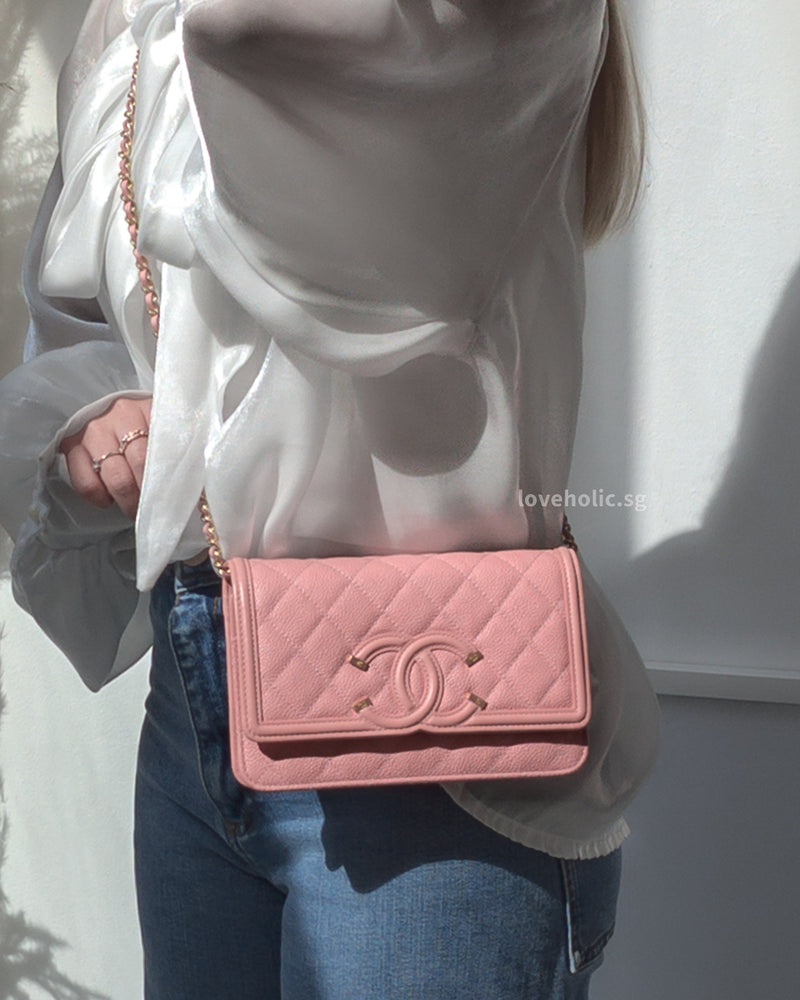 Wallet On Chain Filigree | Sakura Pink Caviar Brushed Gold Hardware