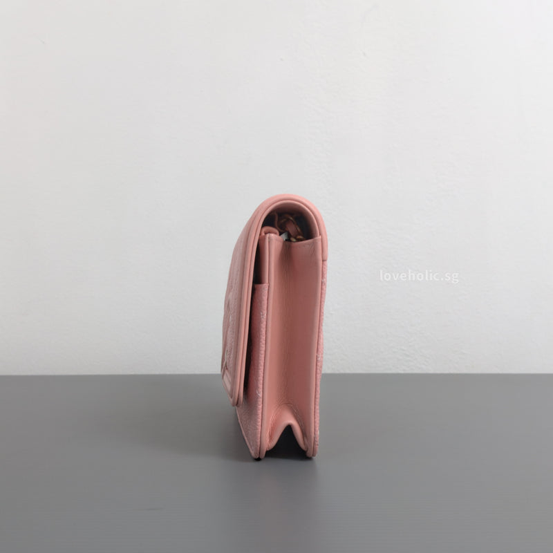 Wallet On Chain Filigree | Sakura Pink Caviar Brushed Gold Hardware