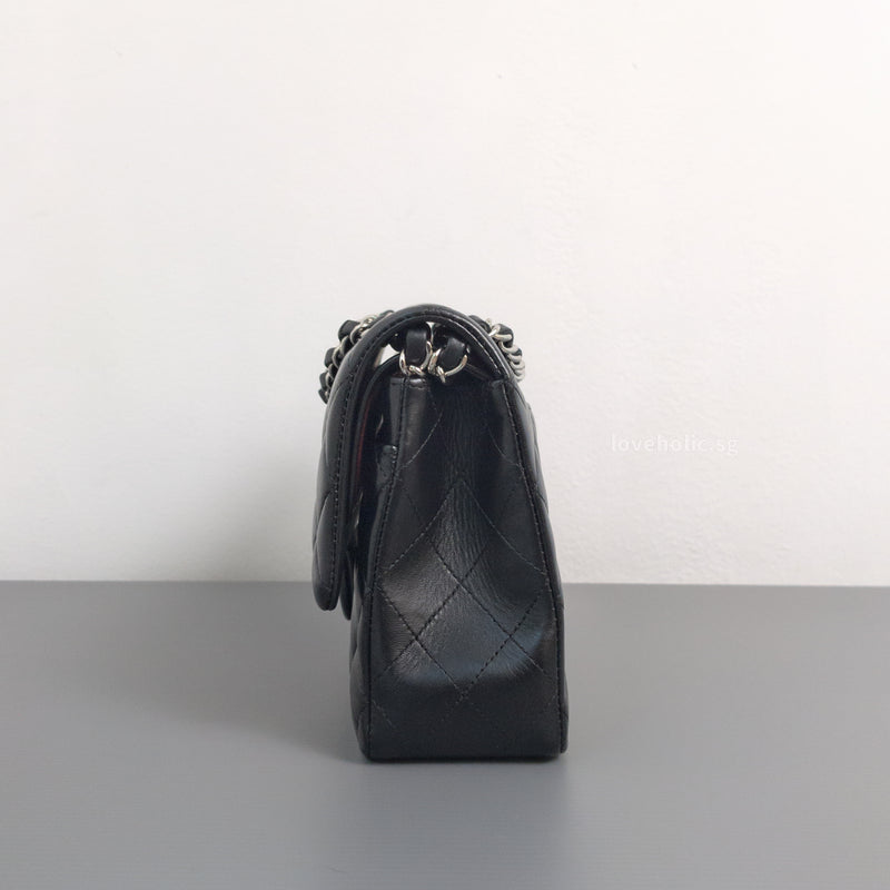 Chanel Classic Flap Medium | Black Lambskin Silver Hardware-side
