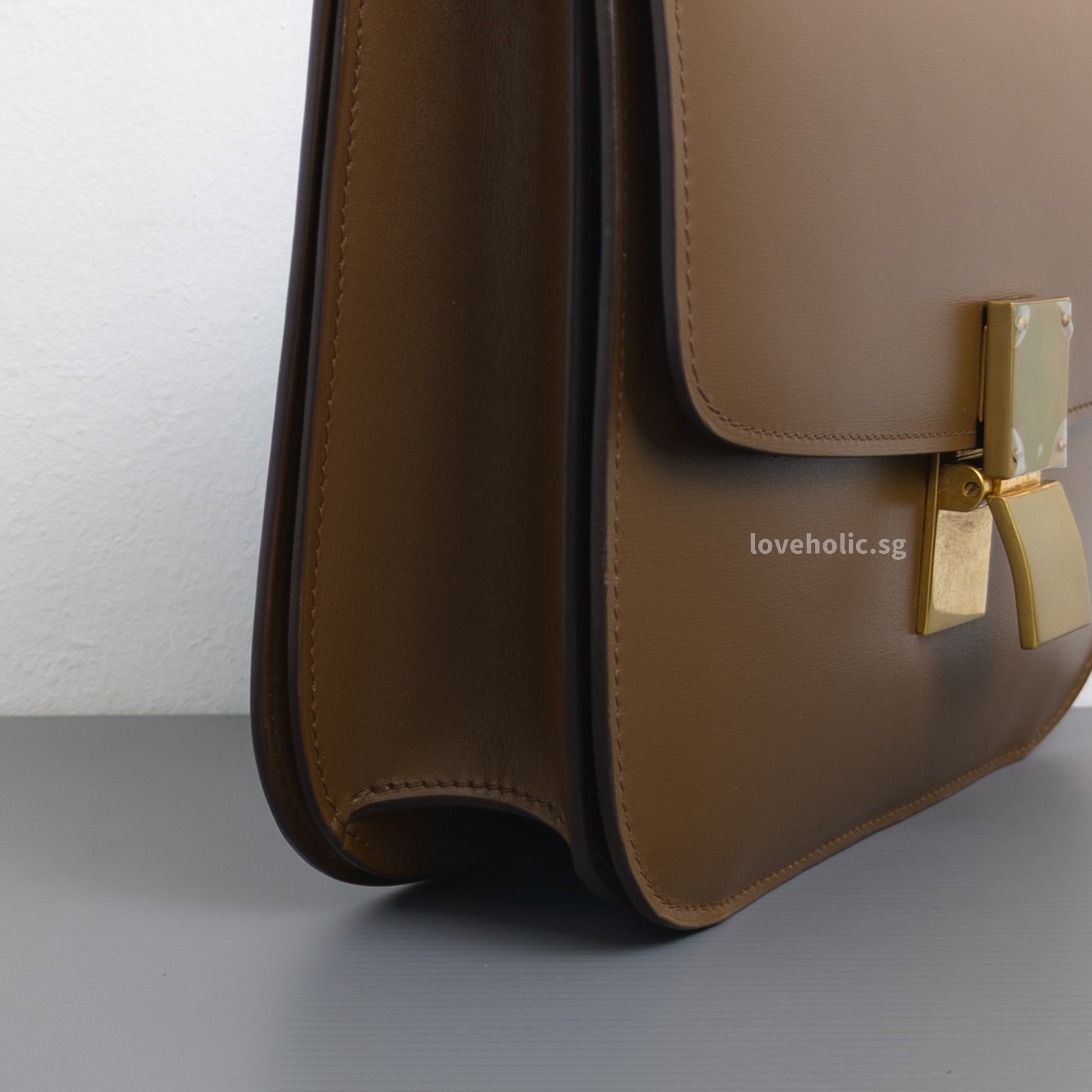 Celine Box Medium | Camel Calfskin Gold Hardware-details