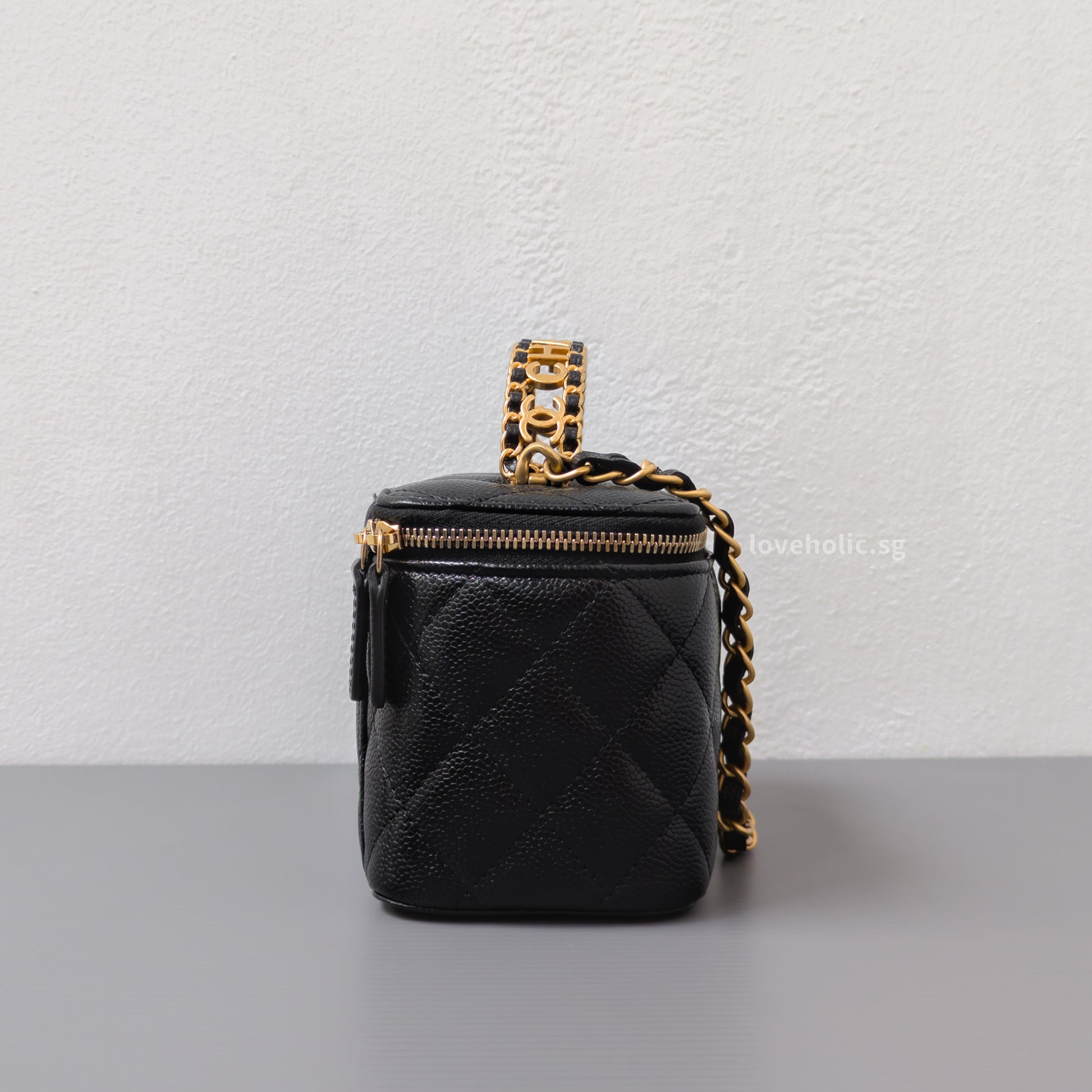 Chanel Top Handle Vanity On Chain 22S Black Caviar Brushed Gold Hardware-details