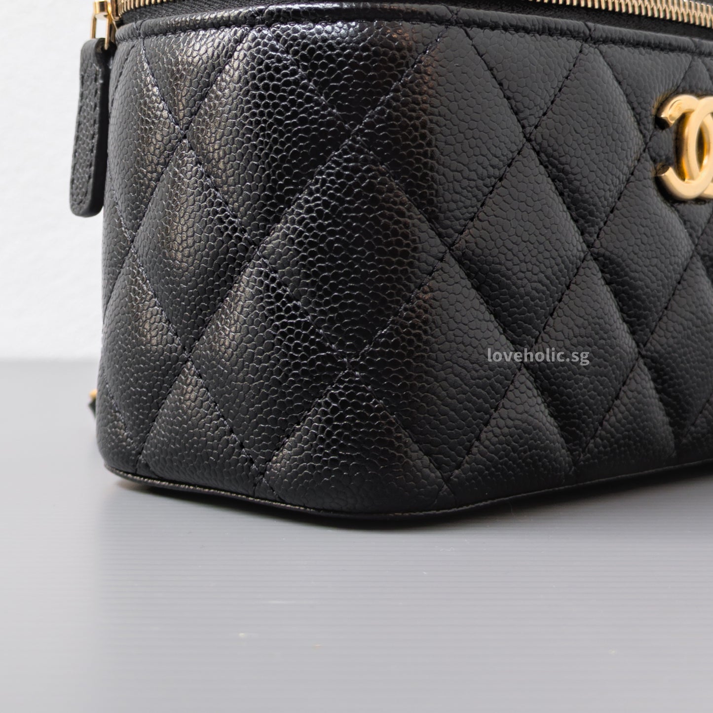 Chanel Top Handle Vanity On Chain 22S Black Caviar Brushed Gold Hardware-details