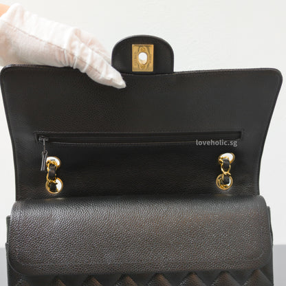 Chanel Classic Flap Medium | Black Caviar Gold Hardware-details
