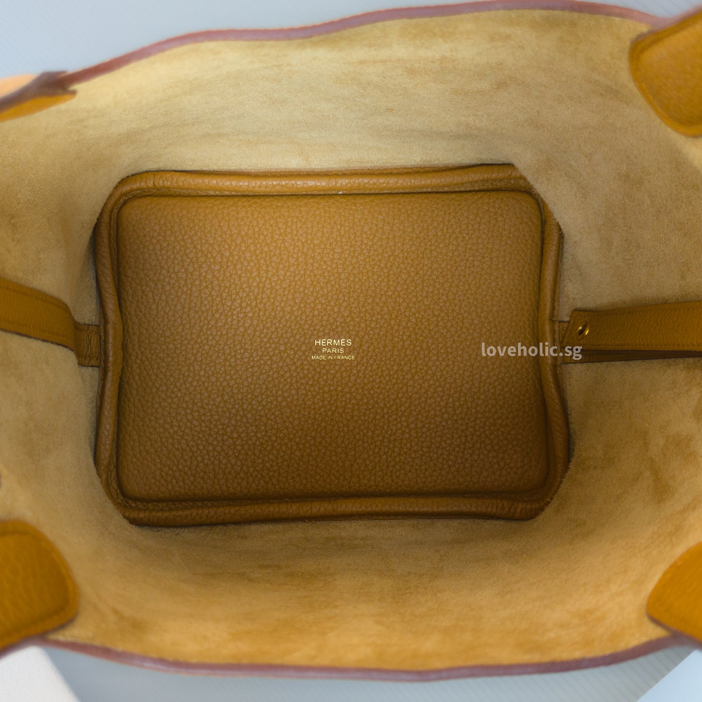 Hermes Picotin Lock 18 Biscuit Taurillon Clemence Gold Hardware-details