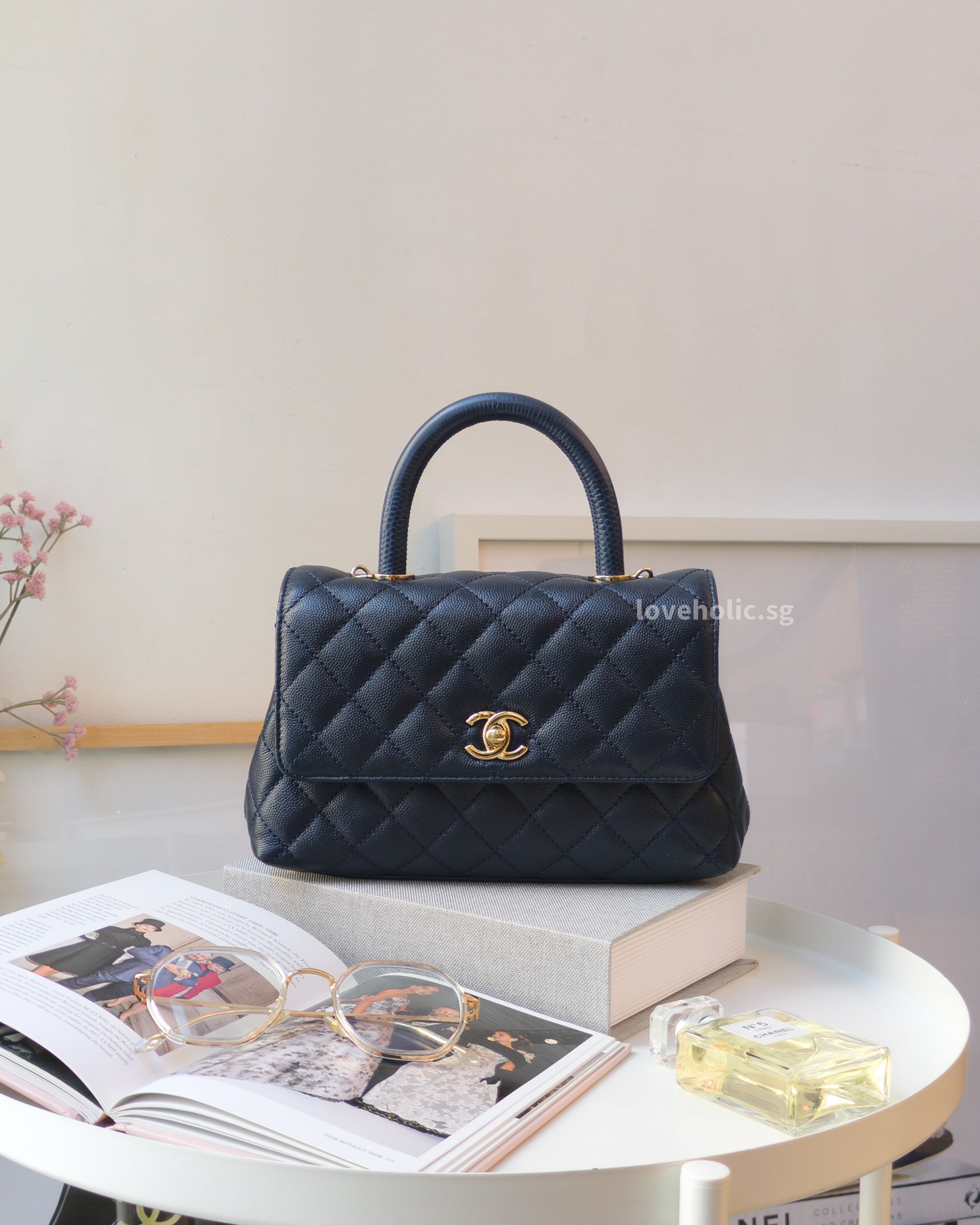 人気モデル✨CHANEL ココボタン　ネイビーワンピース シャネルCHANEL ココボタンセーラーカラーワンピース 黒オフM位