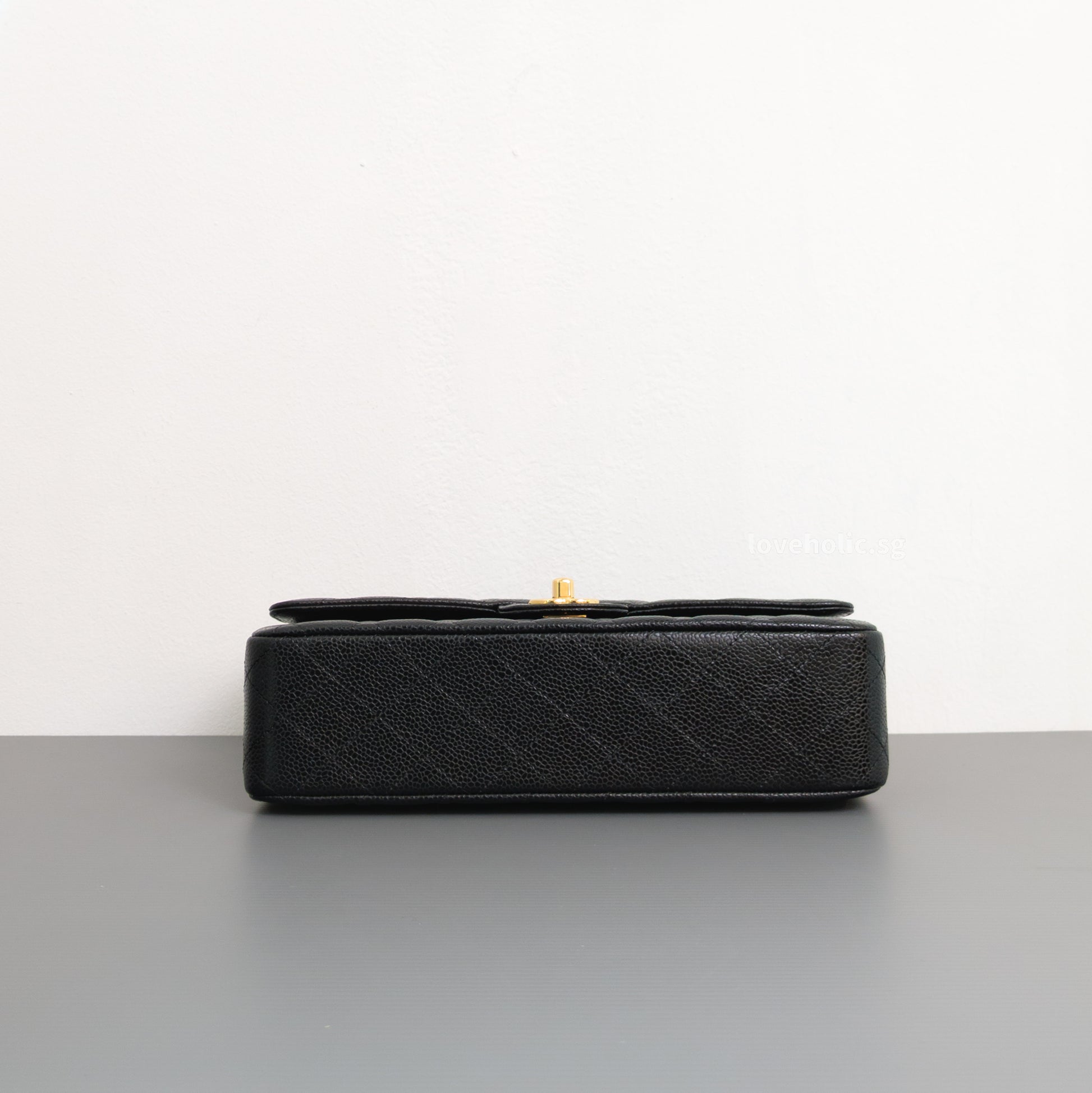 Chanel Classic Flap Medium | Black Caviar Gold Hardware-details