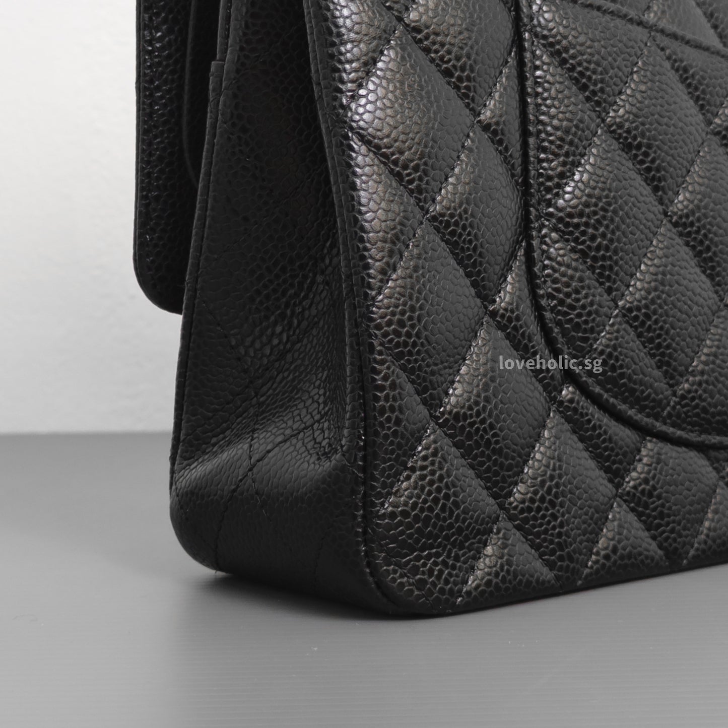 Chanel Classic Flap Medium | Black Caviar Gold Hardware-details