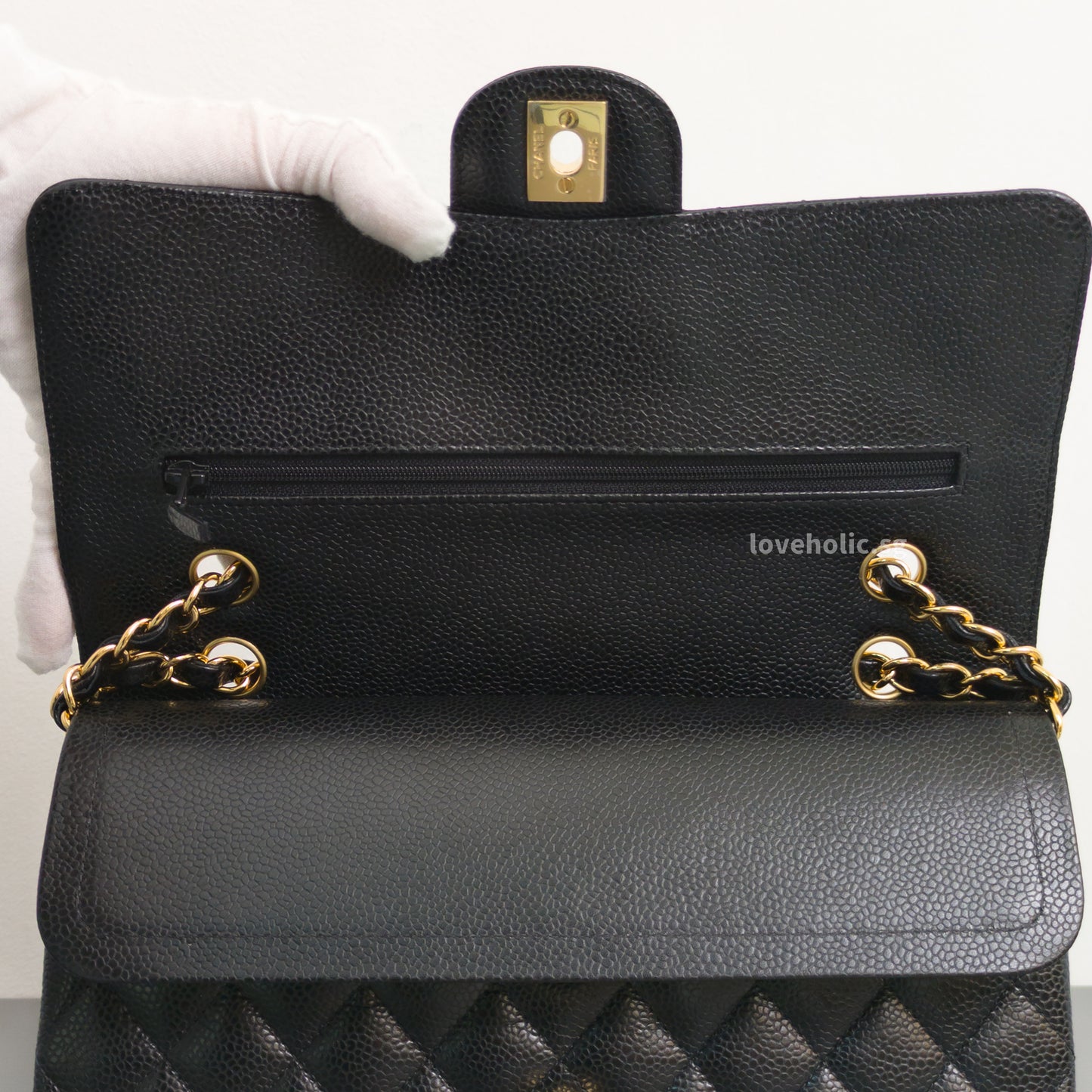 Chanel Classic Flap Medium | Black Caviar Gold Hardware-details