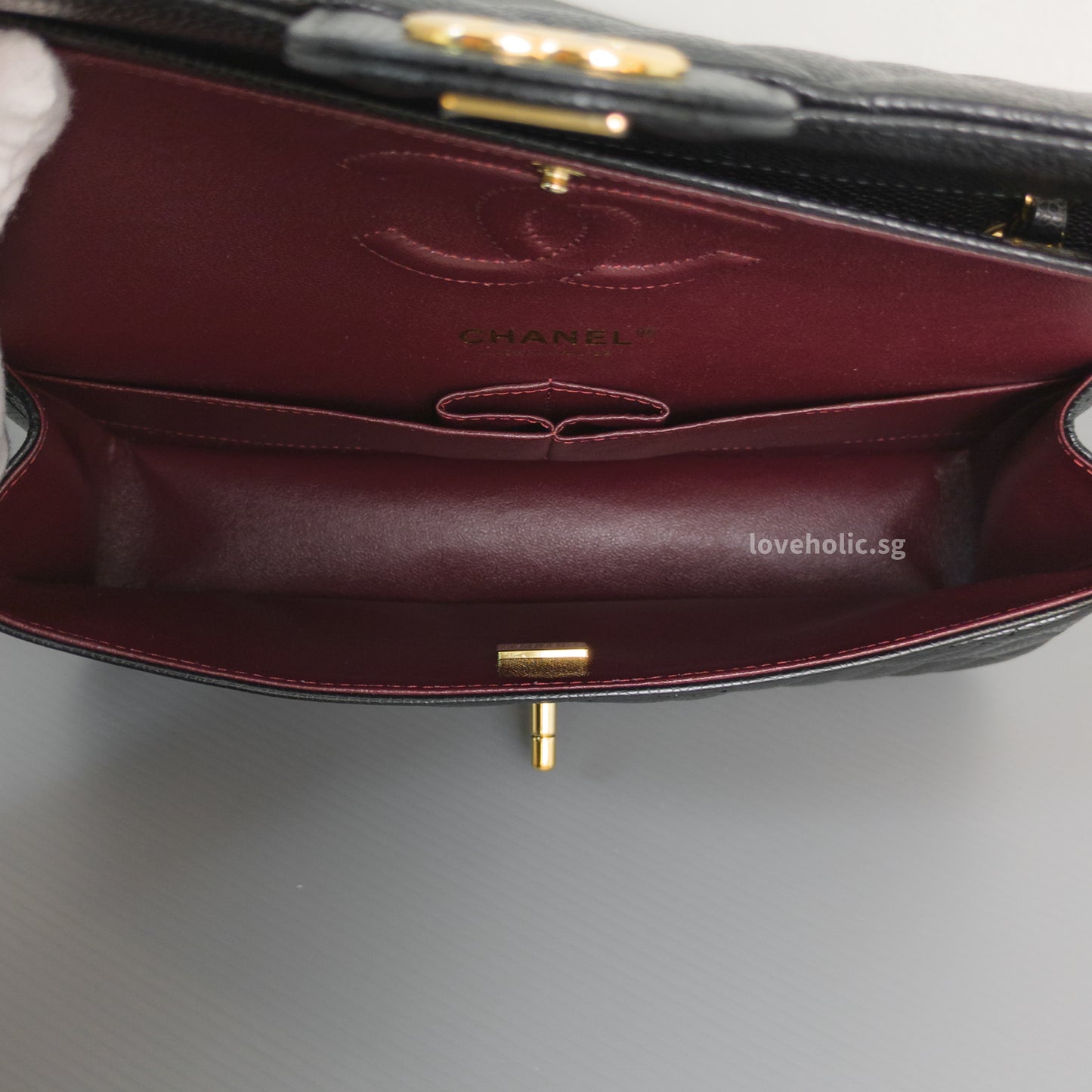 Chanel Classic Flap Medium | Black Caviar Gold Hardware-details