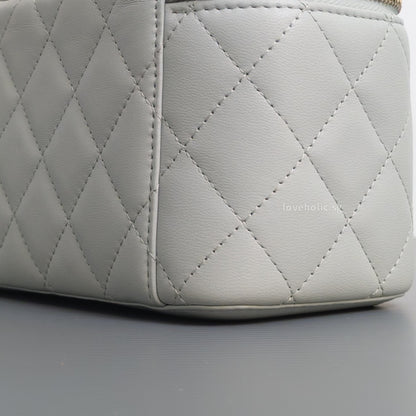 Chanel Pearl Crush Vanity Bag on Chain 23C Light Grey Lambskin Brushed Gold Hardware-details