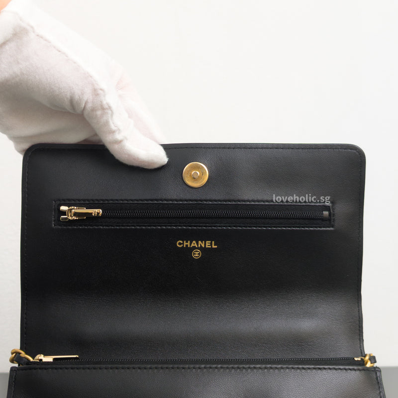 Chanel Top Handle Wallet On Chain 22K Black Lambskin Gold Hardware-details