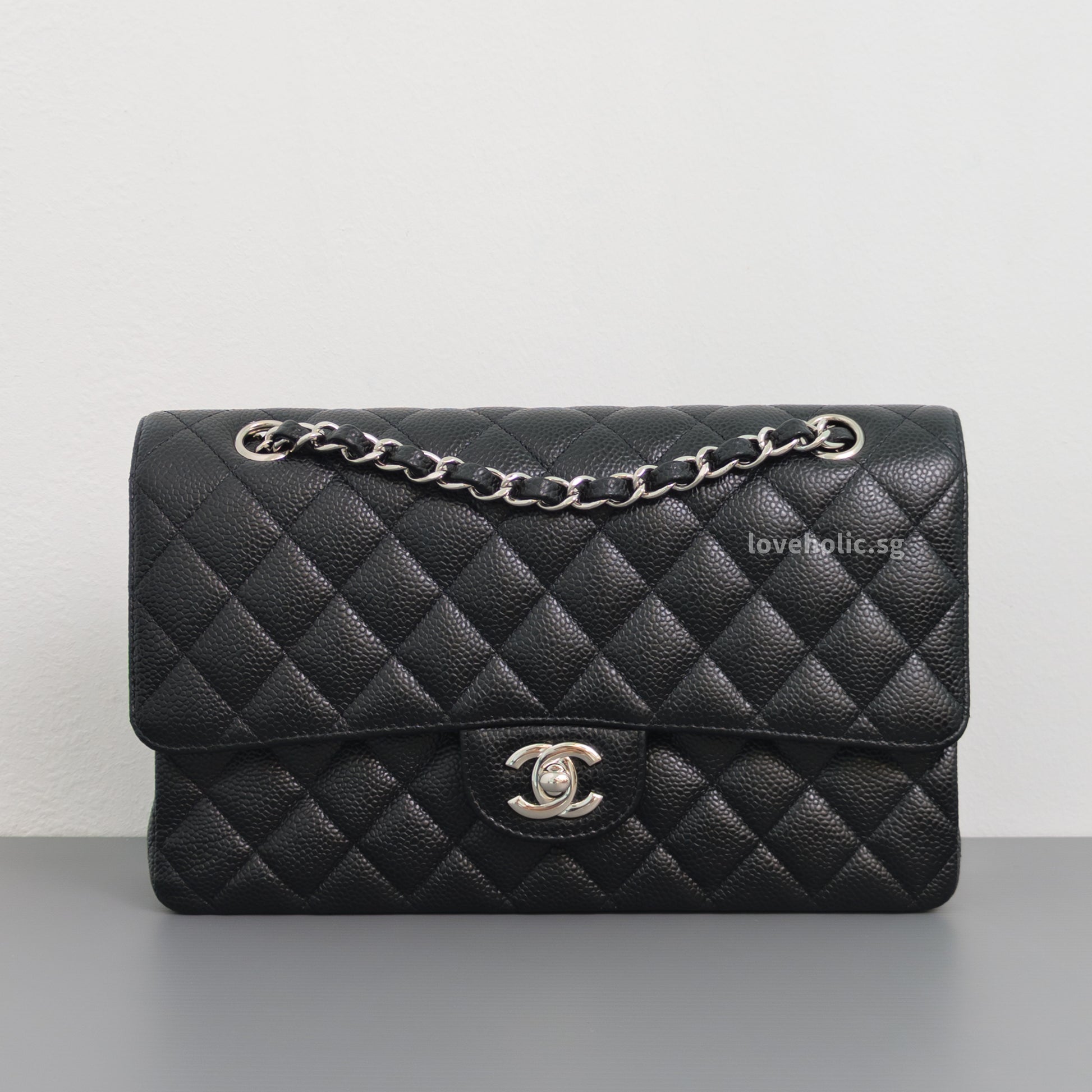 Chanel Classic Flap Medium | Black Caviar Silver Hardware-front1
