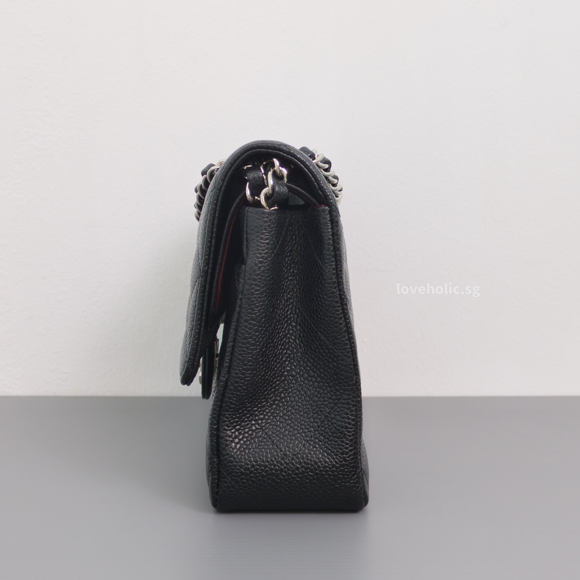 Chanel Classic Flap Medium | Black Caviar Silver Hardware-side