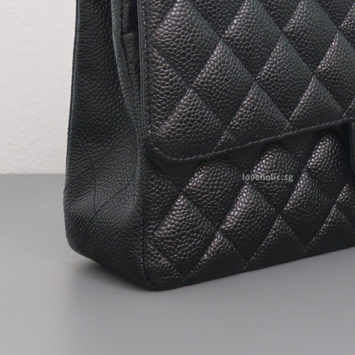 Chanel Classic Flap Medium | Black Caviar Silver Hardware-details