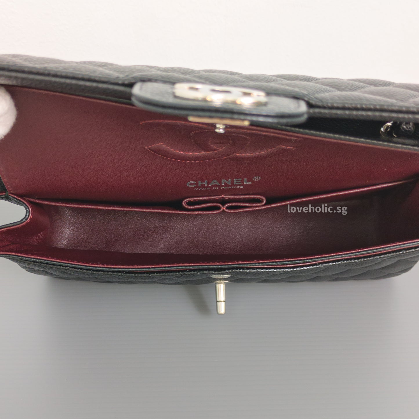 Chanel Classic Flap Medium | Black Caviar Silver Hardware-details